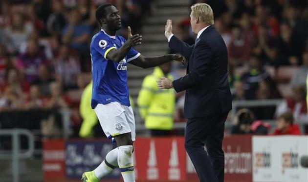 ромелу лукаку и рональд куман, твиттер