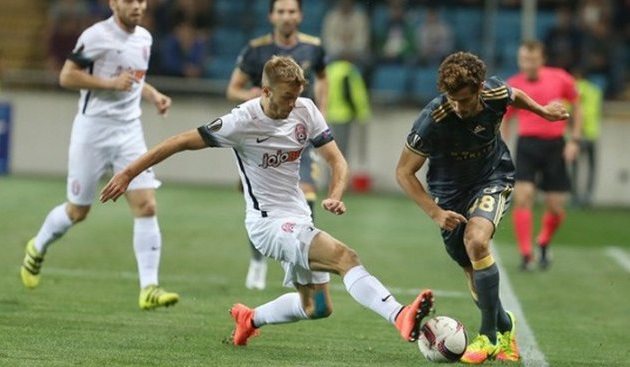 Дмитрий Гречишкин (слева), fenerbahce.org