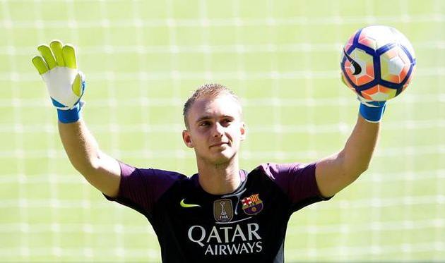 Яспер Силлессен, indianexpress.com