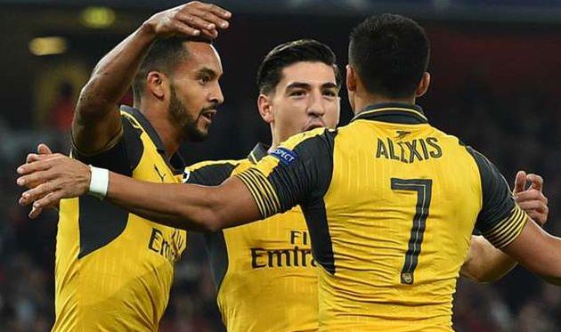 Тео Уолкотт, Эктор Бельерин, Алексис Санчес, goal.com