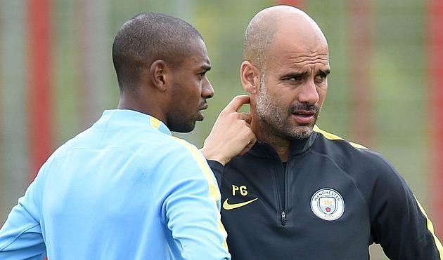 Фернандиньо и Хосеп Гвардиола, getty images