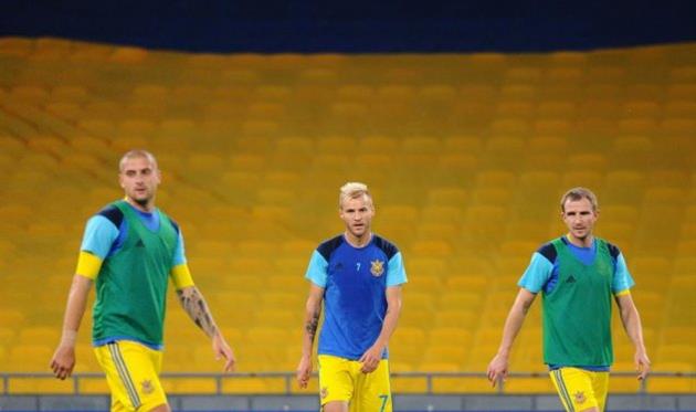 ИЛЬЯ ХОХЛОВ 