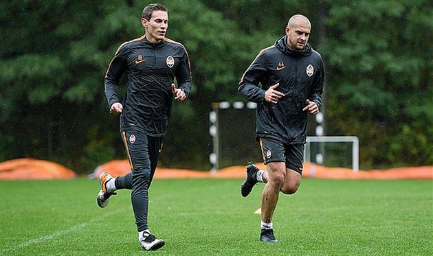 Ярослав Ракицкий (справа), shakhtar.com