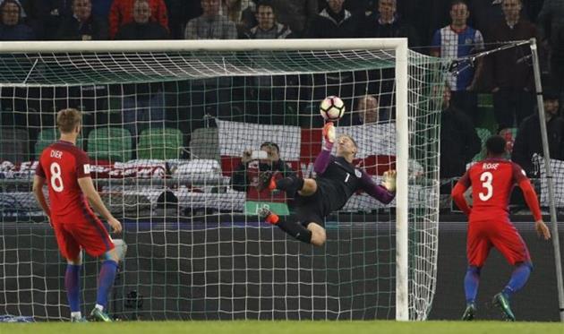 джо харт, twitter