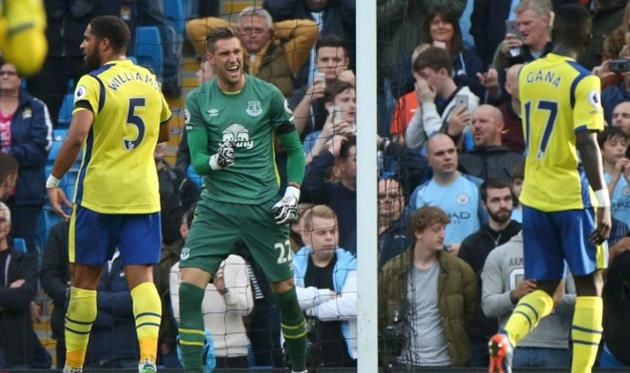 мартин стекеленбург, твиттер