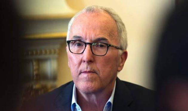 Фрэнк Маккорт, L'Equipe