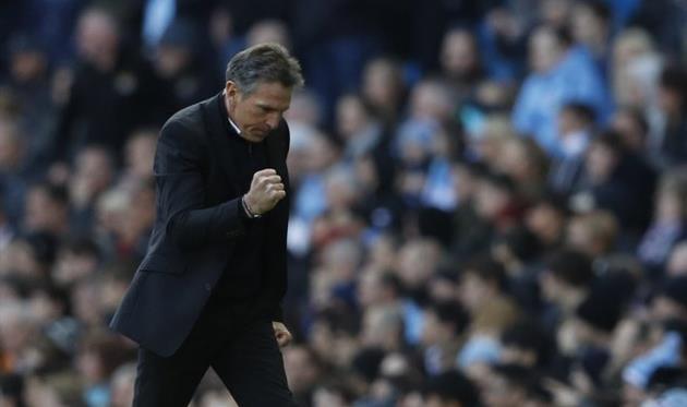 клод пюэль, twitter