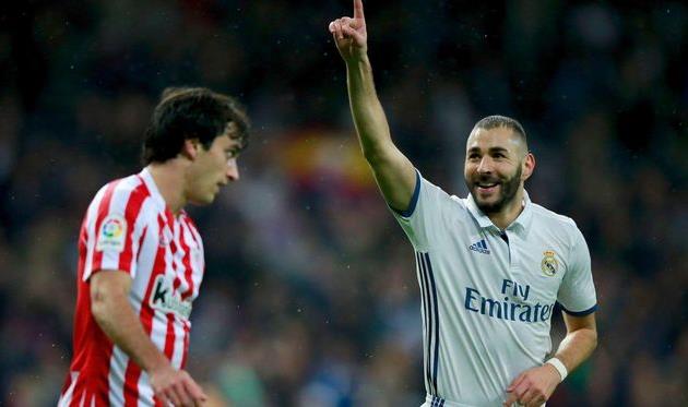 Карим Бензема открыл счет в матче, getty images