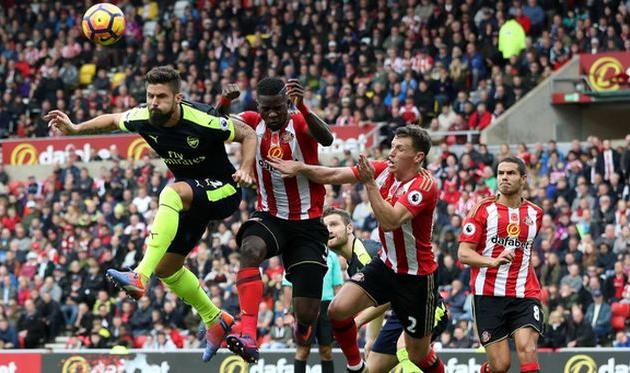 Жиру сделал дубль за пять минут, premierleague.com