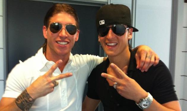 Серхио Рамос и Месут Езил, skyrock.net