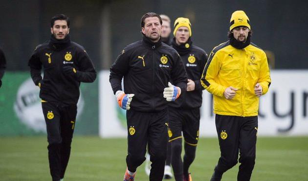 Невен Суботич (справа), twitter.com/BVB