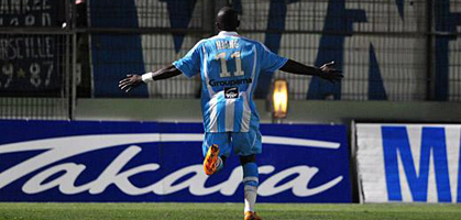 Мамаду Ньянг празднует свой мяч, фото om.net