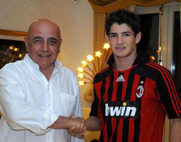 Пато и компании недостаточно