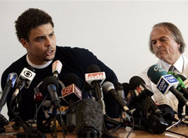 Роналдо общается с прессой, АР