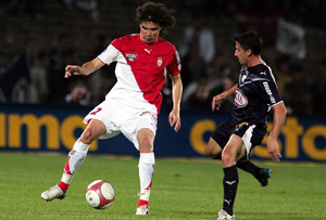 Фабиан Гуэдес Боливар (слева), фото asm-fc.com