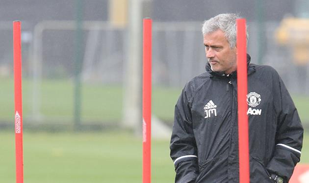 Жозе Моуриньо, твиттер ман Юнайтед