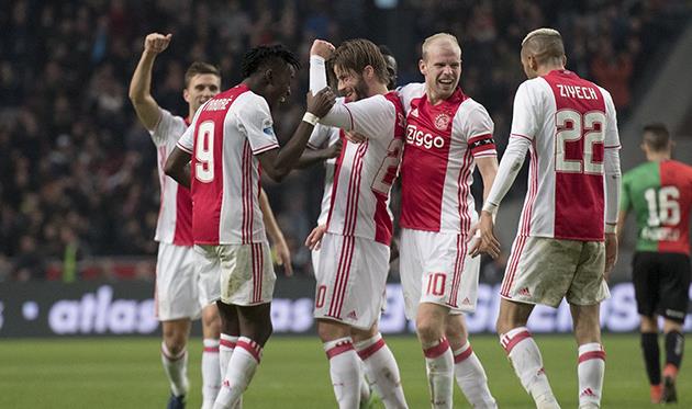 Аякс, twitter.com/afcajax