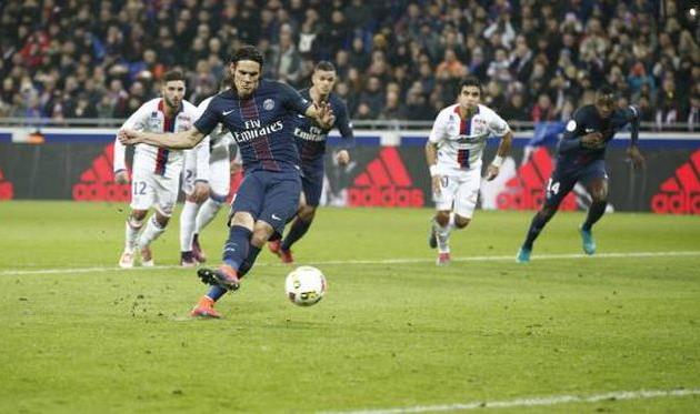 Эдинсон Кавани дважды воролся в воротах Ткачей, lequipe.fr