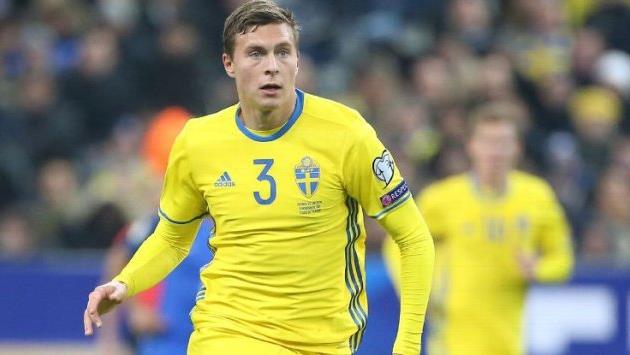 Виктор Нильссон-Линделоф, twitter