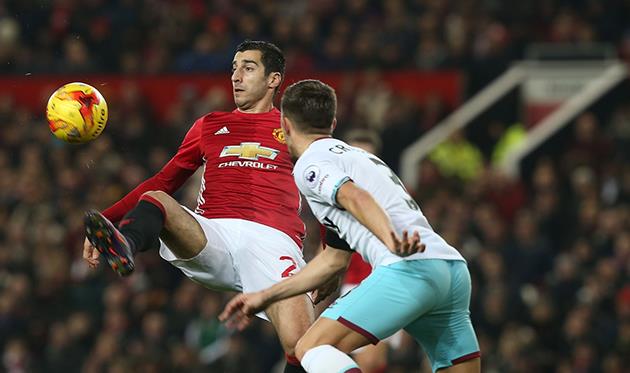 Генрих Мхитарян, фото фк манчестер Юнайтед