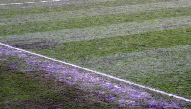 СОСТОЯНИЕ ГАЗОНА СТАДИОНА ЮБЛИЕЙНЫЙ В СУМАХ, ФОТО: ЧЕРНОМОРЕЦ