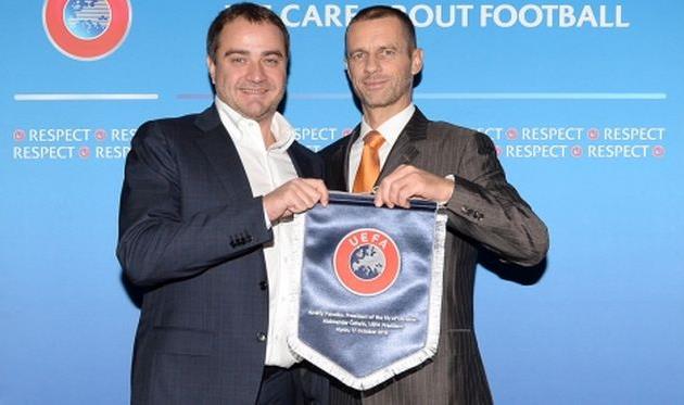 Андрей Павелко (слева) и президент УЕФА Александр Чеферин, uefa.com