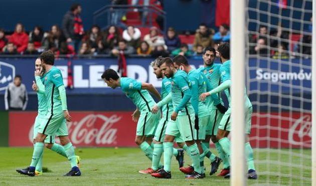 Игроки Барсы празднуют первое взятие ворот в матче, La Liga