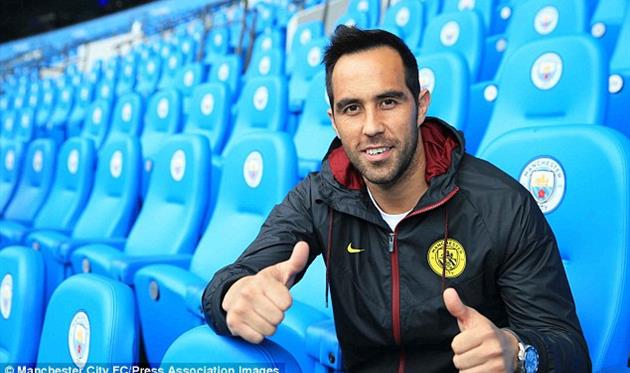 клаудио браво, ман сити