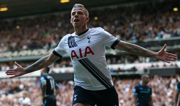 Тобиас Альдервейрельд, AFP