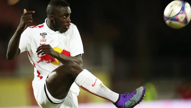 Дайота Упомекано, twitter