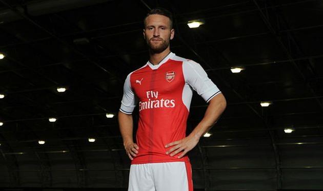 Шкодран Мустафи, arsenal.com