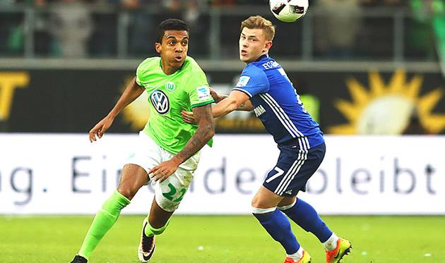 Луис Густаво (слева), vfl-wolfsburg.de