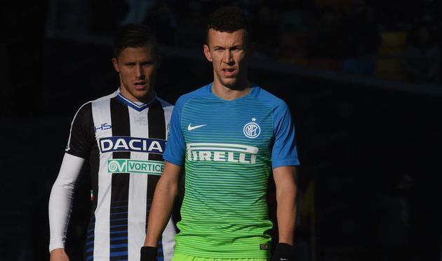 Иван Перишич (справа) - герой матча, фото inter.it