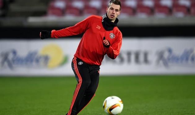 морган шнейделен, twitter