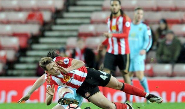 аднан янузай, twitter