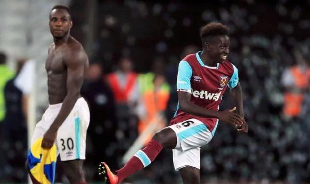 Домингуш Квина, AP