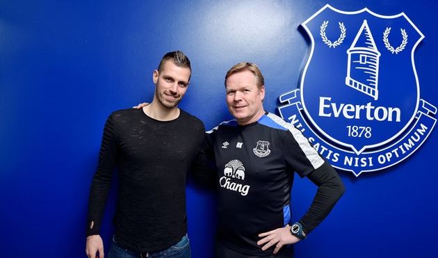 Морган Шнейдерлен и Рональд Куман, фк эвертон