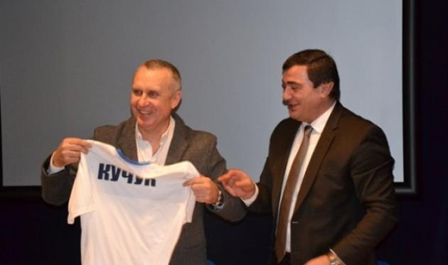 кучук и исраелян, фк сталь