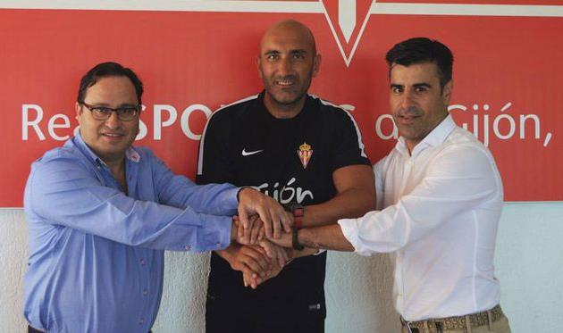 Абелардо (в центре), ФК Спортинг