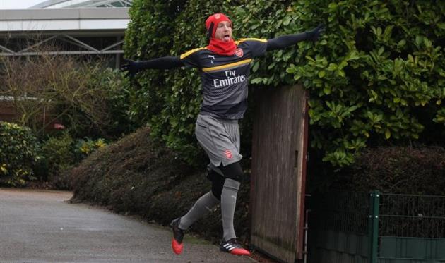 пер мертезакер, twitter