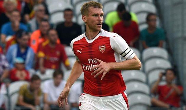 Пер Мертезакер, AFP