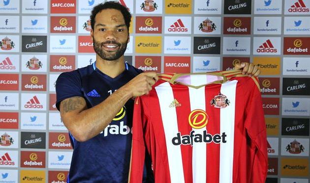 Джолеон Лескотт, Twitter