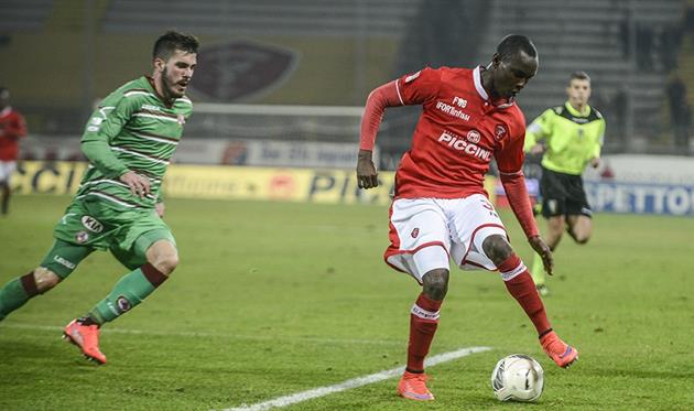 Дроле (справа), F.Troccoli