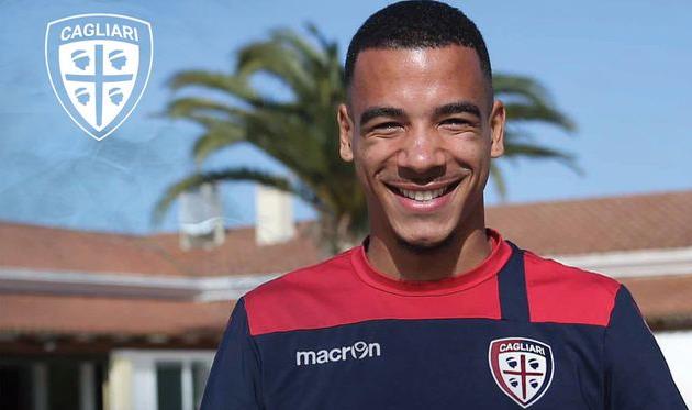 Сенна Мианге, Twitter