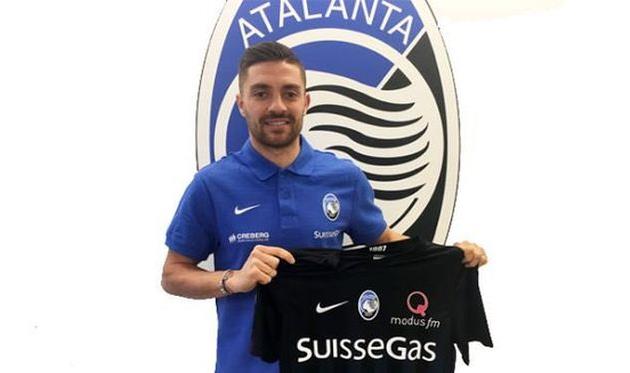 Антони Мунье, Twitter