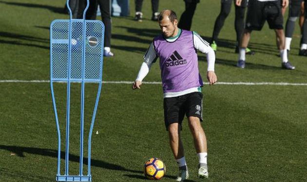 Роман Зозуля, UESyndication