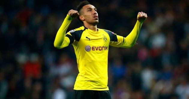 Пьем-Эмерик Обамеянг, twitter