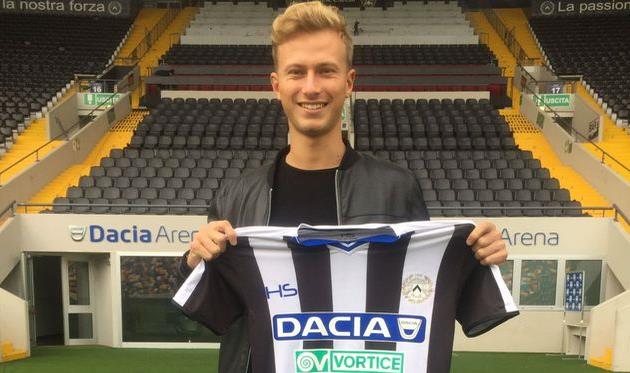 Антонин Барак, Twitter