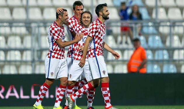 Срна и Модрич в составе сборной Хорватии, marca.com