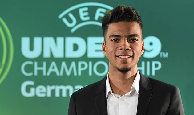 Бенжамин Хенрикс, bayer04.de